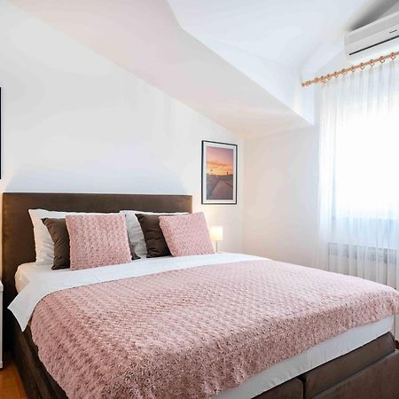 Apartments Valentino Vodice Extérieur photo