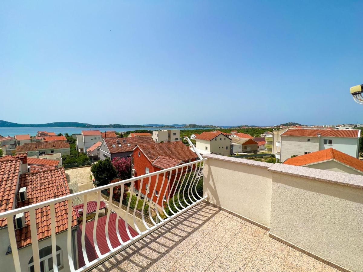 Apartments Valentino Vodice Extérieur photo