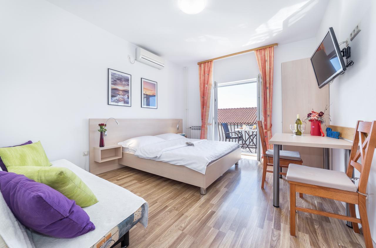 Apartments Valentino Vodice Extérieur photo