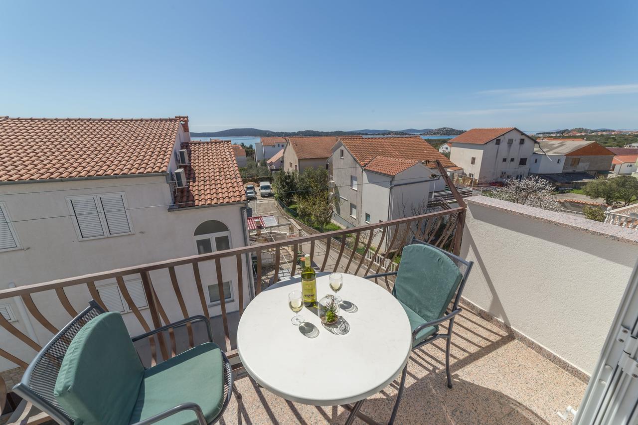Apartments Valentino Vodice Extérieur photo