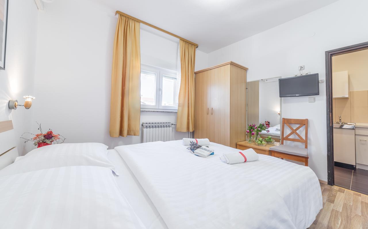Apartments Valentino Vodice Extérieur photo